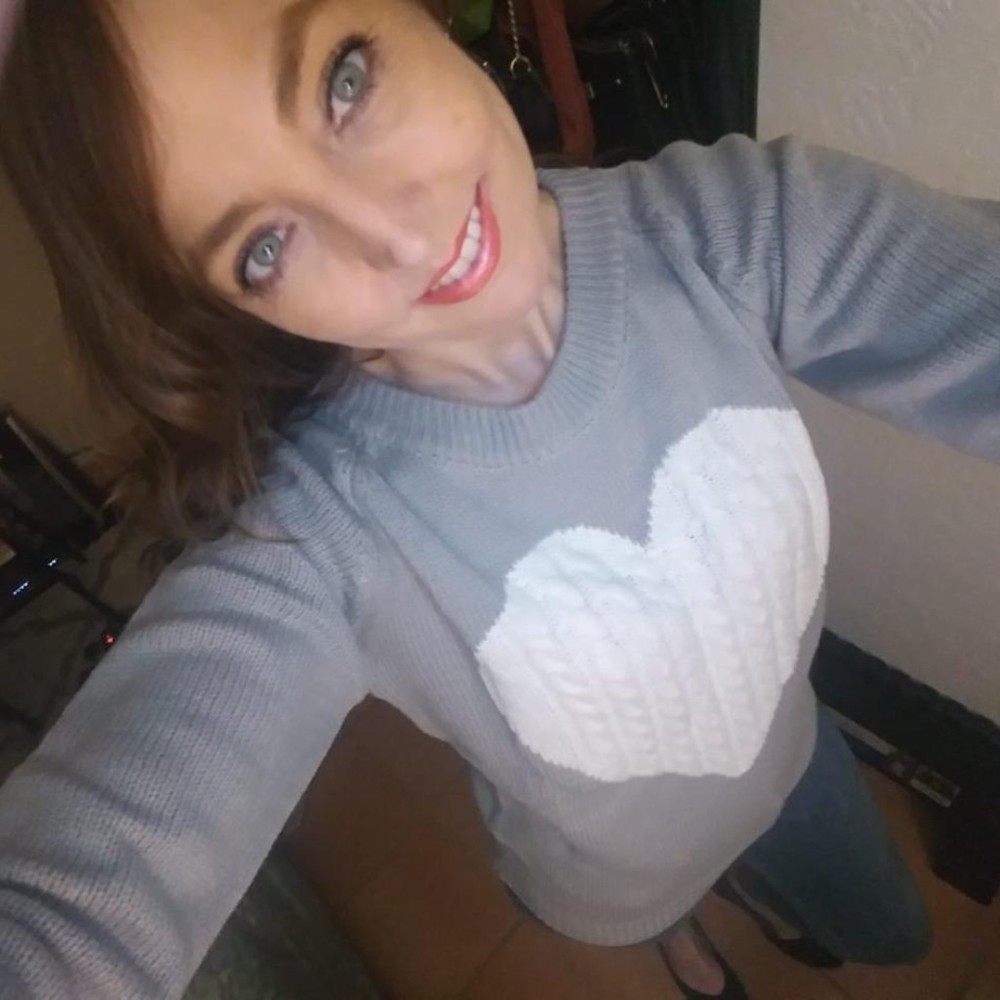 Meet your Posher, Alexi